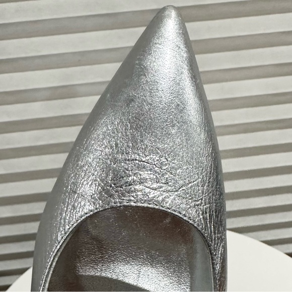 🌹STUART WEITZMAN🌹 SW 75 Pointed Toe Mary Jane
Pump Size: 6B - Picture 9 of 15